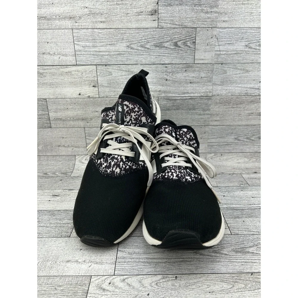 New Balance FuelCore Energize Black White Graphic Sneakers WNRGSMP1 Women Sz 8.5